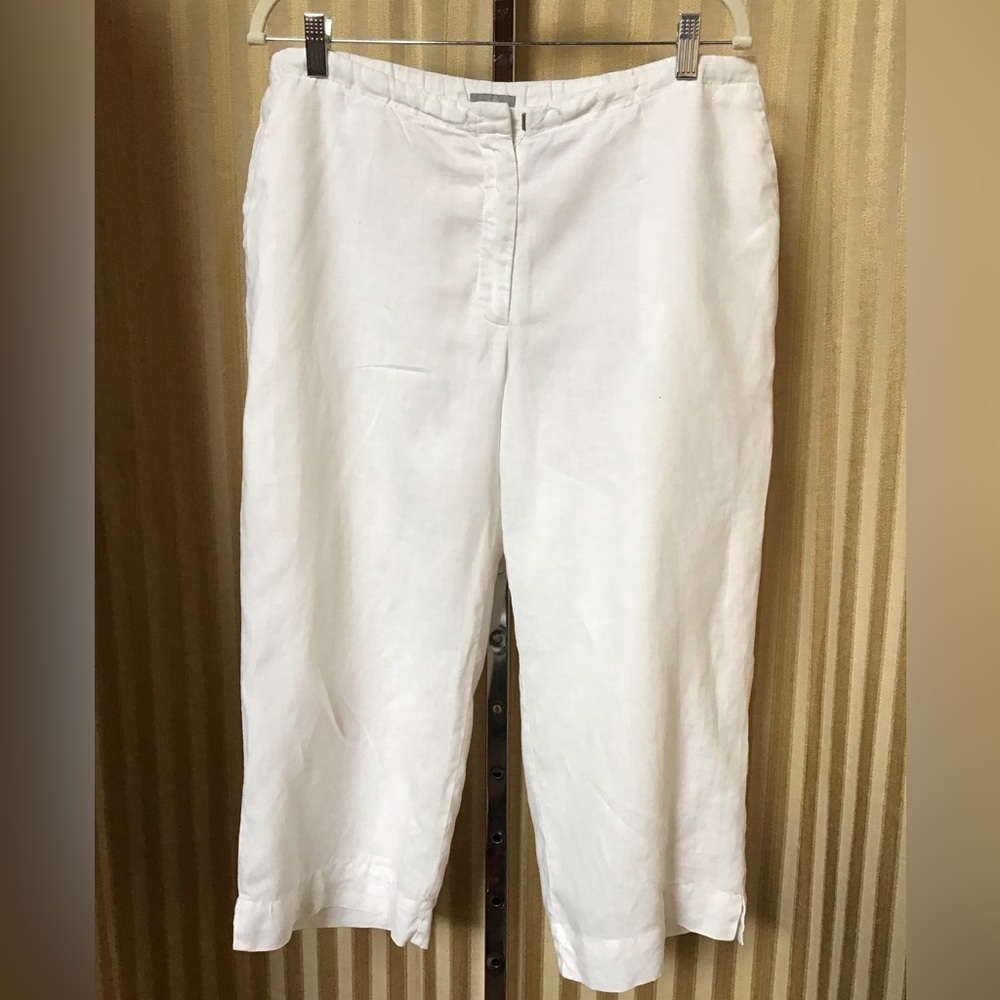 Liz Claiborne white wide leg capris